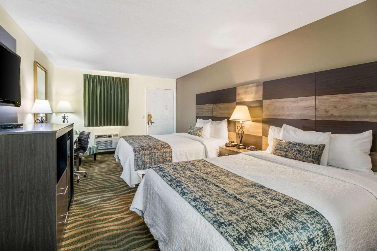 Rodeway Inn Cadiz Экстерьер фото